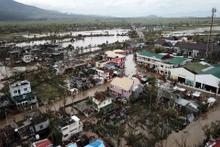 Cảnh hoang tàn tại huyện Malinao thuộc tỉnh Albay, ngày 1-11, sau khi bão Goni tràn vào. (Ảnh: Getty Images)