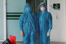 Bệnh nhân bình phục sau nhiều ngày nằm ở khoa Hồi sức tích cực.