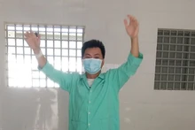 Bệnh nhân Đặng Minh T là một trong hai bệnh nhân mắc Covid-19 chuyển biến nặng được Bệnh viện đa khoa Long An điều trị thành công.