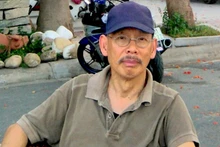 Chân dung hoạ sỹ Vĩnh Khoa - Vink chụp tại TP Đà Nẵng năm 2016.