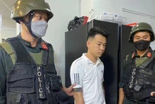 Công an bắt giữ đối tượng Đỗ Ngọc Hà - Hà Miên. (Ảnh: cand.com.vn)