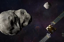 Mô tả tàu vũ trụ DART tiếp cận tiểu hành tinh Didymos. Nguồn: NASA.