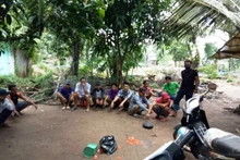 Một tụ điểm cờ bạc bị triệt xóa.