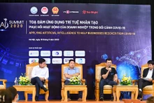 Tọa đàm trực tuyến "Ứng dụng AI phục hồi hoạt động của doanh nghiệp trong bối cảnh Covid-19". Ảnh: GIANG HUY - VnExpress.