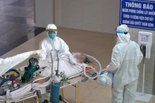BN 8944 được đưa đến Khoa Bệnh nhiệt đới Bệnh viện Chợ Rẫy để tiếp tục điều trị. (Ảnh: Bệnh viện cung cấp)