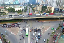 Nút giao Lê Văn Lương - Tố Hữu nhìn từ trên cao.