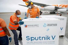 Lô vaccine Sputnik V tới Caracas, Venezuela, tháng 3-2021. (Ảnh: Reuters)