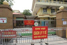 Bệnh viện đa khoa Bắc Thăng Long đã tạm dừng tiếp nhận bệnh nhân để phòng, chống dịch Covid-19. (Ảnh: TTXVN)