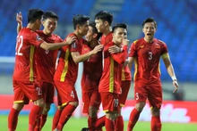 Đội tuyển bóng đá Việt Nam đã có chiến thắng giòn giã với tỷ số 4-0 trước Indonesia.