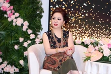 Bà Nguyễn Phương Hằng.