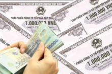 Thủ tướng Chính phủ yêu cầu Bộ trưởng Tài chính chỉ đạo các cơ quan, đơn vị chức năng theo dõi, giám sát chặt chẽ các hoạt động phát hành, đầu tư, phân phối, giao dịch và sử dụng vốn trái phiếu doanh nghiệp, đảm bảo tuân thủ quy định pháp luật hiện hành. (Ảnh minh họa: vneconomy.vn)