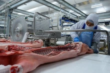 Dây chuyền sản xuất thịt tại Tổ hợp MEATDeli Sài Gòn.