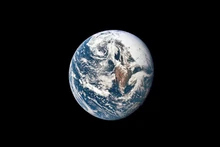 Bức ảnh Trái đất do tàu vũ trụ Apollo 10 chụp ngày 18-5-1969 trong chuyến hành trình xuyên mặt trăng. Ảnh: NASA.