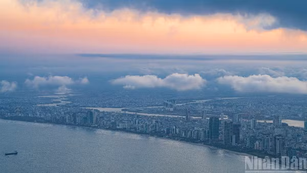 Tình hình phát triển kinh tế-xã hội năm 2025 trên địa bàn thành phố Đà Nẵng có nhiều điểm sáng khá tích cực và đạt nhiều kết quả vượt trội. (Ảnh: TÙNG LÂM)