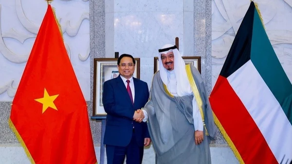 Thủ tướng Chính phủ Phạm Minh Chính và Thủ tướng Nhà nước Kuwait Sheikh Ahmad Al-Abdullah Al-Sabah. (Ảnh: Nhật Bắc/VGP)