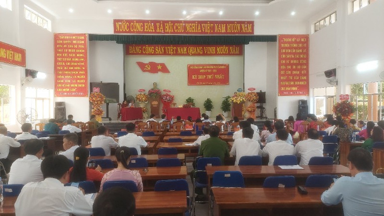 Kỳ họp thứ nhất Hội đồng nhân dân phường Phú Yên. 20250701-083708-8338.jpg