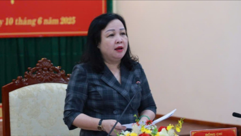 Bí thư Tỉnh ủy Phú Yên Cao Thị Hòa An phát biểu tại Hội nghị. z6691404010467-0e2497bb696de83debd01492eb33dc72-9594.jpg