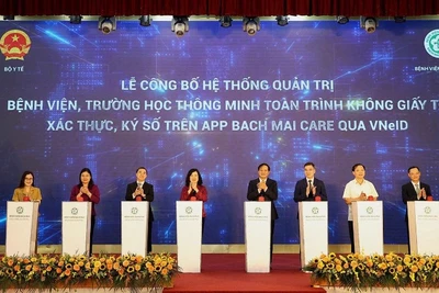 Bệnh viện Bạch Mai chính thức triển khai hệ thống quản trị bệnh viện, trường học thông minh.