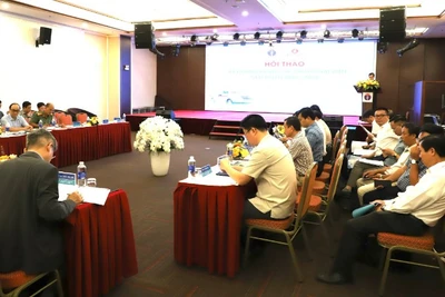 Quang cảnh buổi hội thảo.