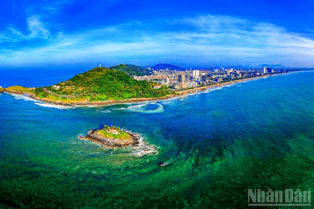 Vũng Tàu lần đầu tiên được World Travel Awards vinh danh ở hạng mục “Điểm đến nghỉ dưỡng ven biển hàng đầu châu Á 2025”. Giải thưởng, được ví như Giải Oscar của ngành du lịch.