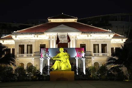 Hệ thống chiếu sáng mỹ thuật tại Nhà Thiếu nhi Thành phố Hồ Chí Minh.