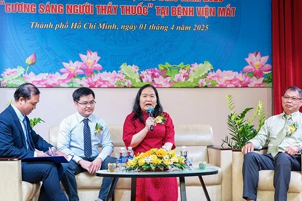 Buổi giao lưu gương sáng Thầy thuốc của Bệnh viện Mắt nhân kỷ niệm ngày Thầy thuốc Việt Nam 27/2.