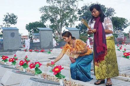 Dân tộc Khmer là dân tộc thiểu số đông nhất tỉnh Tây Ninh.