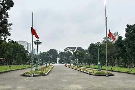 Công viên Lê Văn Tám (Quận 1 cũ) là địa điểm thường được chọn để tổ chức các hội chợ, triển lãm.