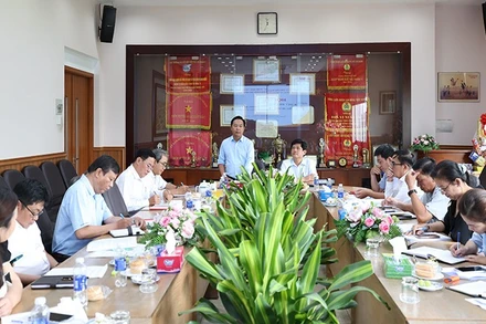 Công ty Quản lý và Kinh doanh Chợ Bình Điền họp bàn kế hoạch kinh doanh những tháng cuối năm và phục vụ mùa Tết Bính Ngọ 2026.