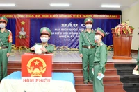 Lực lượng vũ trang trên địa bàn xã đảo Thổ Châu, thành phố Phú Quốc (nay là đặc khu Thổ Châu) bầu đại biểu Quốc hội khóa XV và đại biểu Hội đồng nhân dân các cấp nhiệm kỳ 2021-2026, sáng 21/5/2021. (Ảnh minh họa)