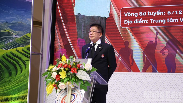 A thaiföldi Thai-Vietnami Üzleti Szövetség elnöke, Ho Van Lam tartotta a megnyitó beszédet a döntő fordulóban. (Fotó: XUAN SON) ndo_br_anh-2.jpg