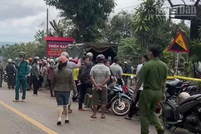 Công an tỉnh Đồng Nai đang phong tỏa hiện trường để điều tra vụ án.