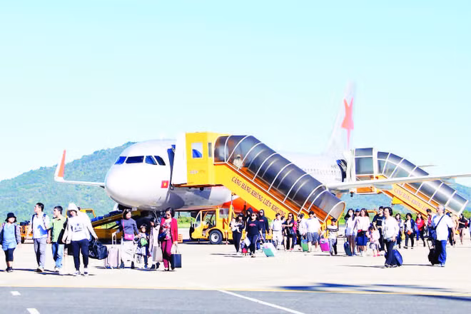 Cảng hàng không quốc tế Liên Khương, tỉnh Lâm Đồng.