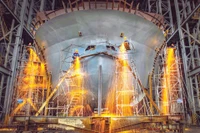 Ngành đóng tàu Việt Nam vươn ra “biển lớn”. Ảnh: THÀNH ĐẠT