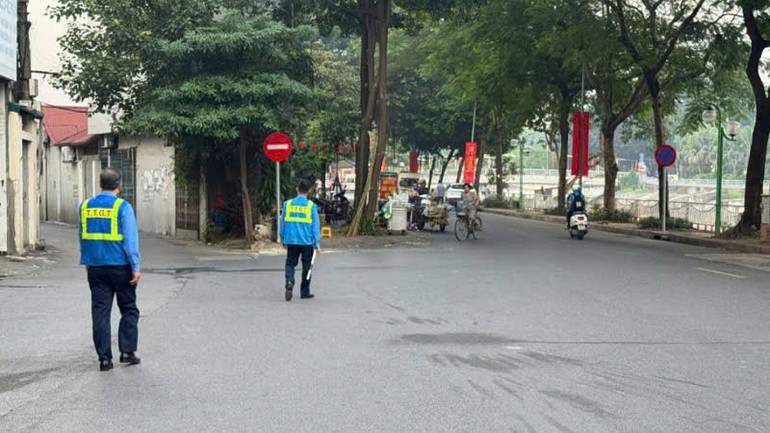 Tuyến đường Nguyễn Khang nhỏ sẽ được tổ chức giao thông một chiều theo hướng từ nút giao Cầu Cót đến số nhà 235 Nguyễn Khang. hn2.jpg