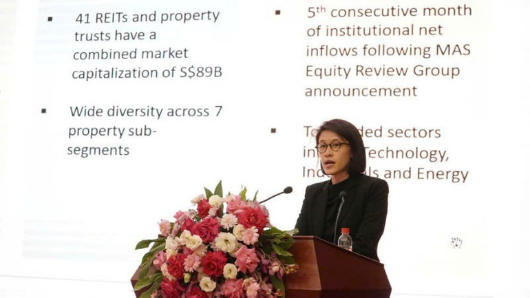 Bà Bernice Tan, Phó Chủ tịch SGX trình bày tại hội thảo. a4.jpg