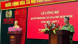 Công an Thành phố Hà Nội công bố Quyết định đặc xá.