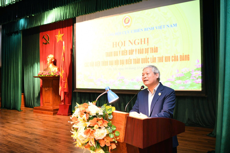 베트남 참전용사 신문의 편집장인 도 푸 토 대표가 연설했습니다. tbt-do-phu-tho.jpg