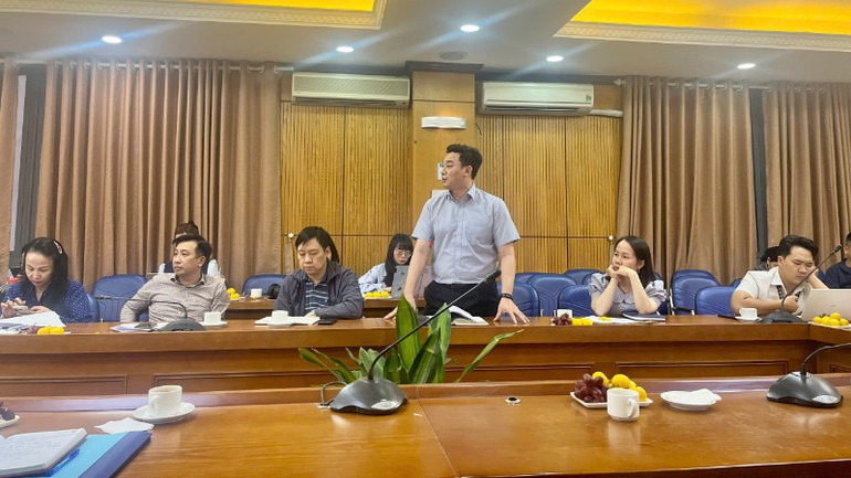 Ông Ngô Đức Minh, Vụ trưởng Vụ Pháp chế, Bộ Công thương, phát biểu ý kiến. bo-ct-5952.jpg