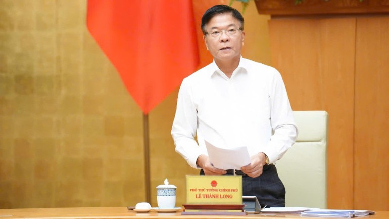 Phó Thủ tướng Lê Thành Long phát biểu tại phiên họp. long-o-2395.jpg