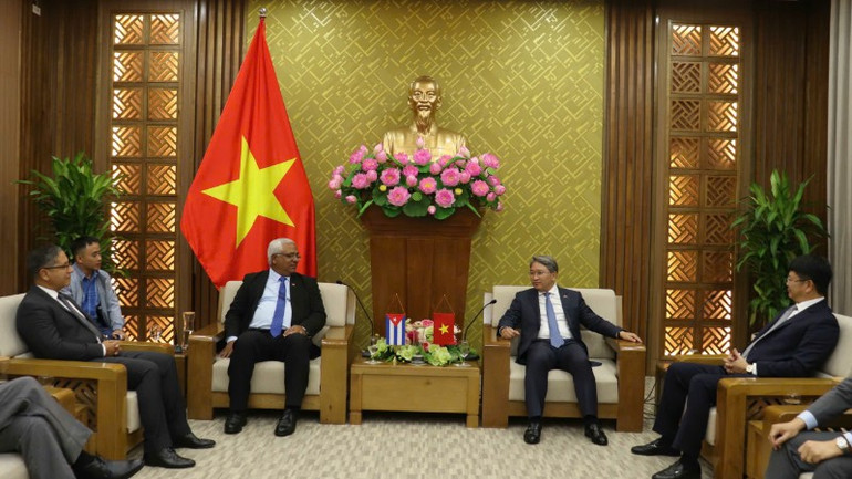 Buổi tiếp diễn ra trong không khí thân thiện, đầm ấm. tk-7017.jpg