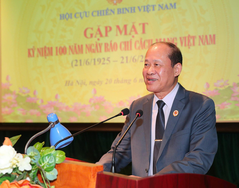 Thượng tướng Bế Xuân Trường, Chủ tịch Hội Cựu chiến binh Việt Nam phát biểu. tt-bxt.jpg