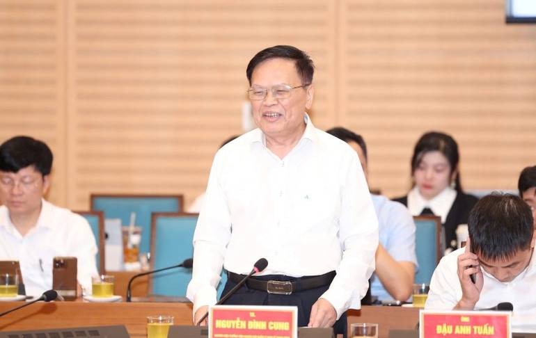 Tiến sĩ Nguyễn Đình Cung, nguyên Viện trưởng Viện Nghiên cứu quản lý kinh tế Trung ương đề xuất nhiều ý kiến. c.jpg