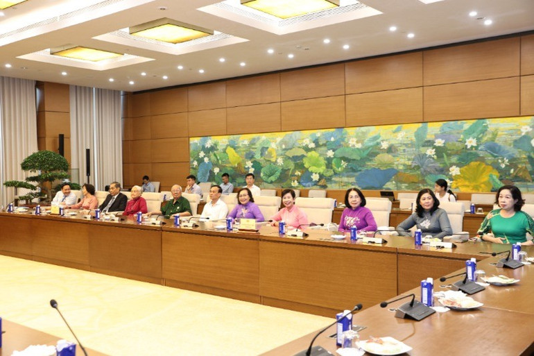 Các đại biểu tham dự buổi gặp mặt. anh-2-26-6-7838.jpg