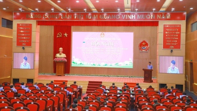 Viện trưởng Viện Kiểm sát nhân dân tối cao phát động Phong trào Bình dân học vụ số ngành kiểm sát nhân dân. phat-dong-ks-8204.jpg