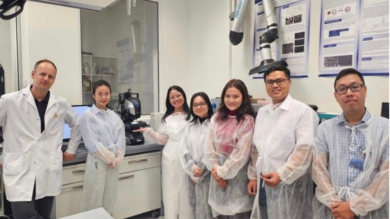 Đội ngũ nhân tài Davipharm tham quan nhà máy Adamed tại Ba Lan vào tháng 7/2025. img-0496-8139.jpg
