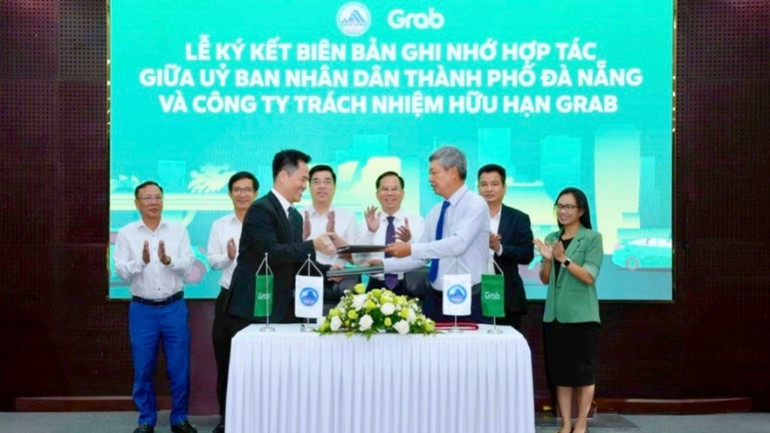 Ủy ban nhân dân thành phố Đà Nẵng và Grab Việt Nam ký thoả thuận hợp tác thúc đẩy chuyển đổi số. img-1414-8936.jpg