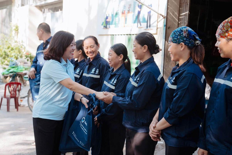 Trong hơn 30 năm ở Việt Nam, Unilever đã có nhiều hoạt động hỗ trợ phụ nữ.