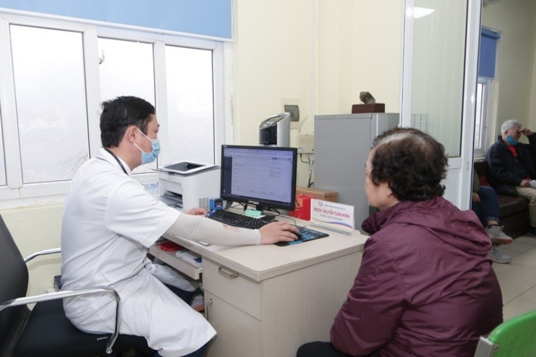 Bệnh án điện tử giúp thuận tiện lưu trữ, tra cứu thông tin sức khỏe người bệnh. dong-da.jpg