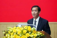 Đồng chí Nguyễn Văn Phương, Bí thư Tỉnh ủy Quảng Trị phát biểu chỉ đạo tại kỳ họp.